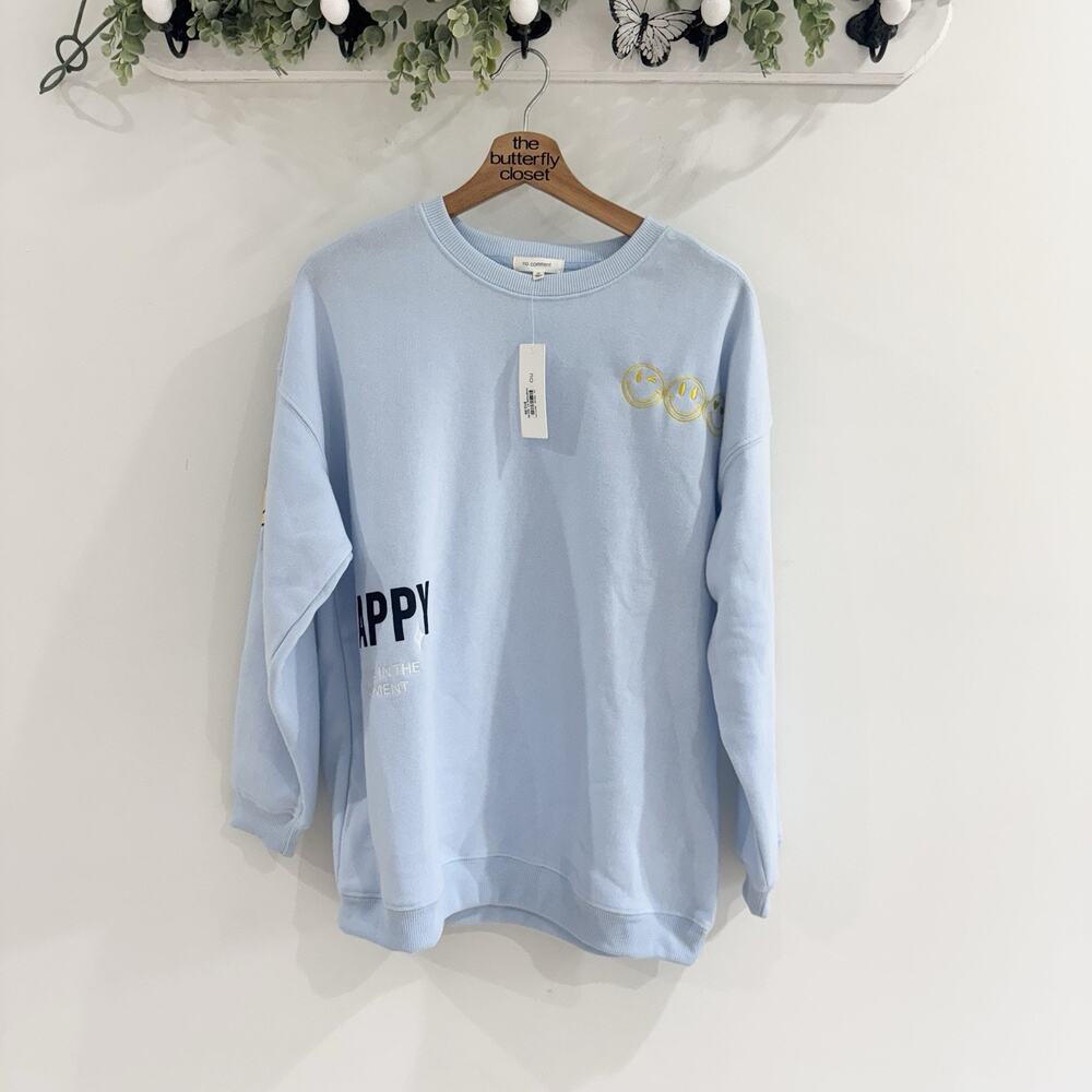 No Comment Blue Happy Smiley Embroidered Sweatshirt Medium New 20-3136